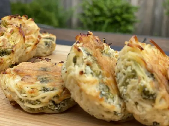 Broccoli Quiche and egg noodles recipe photo 4