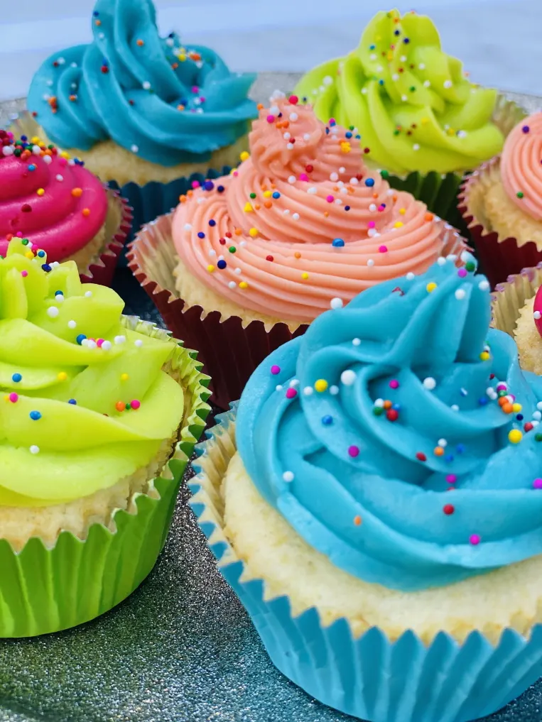 Vanilla Cupcakes recipe photo 2
