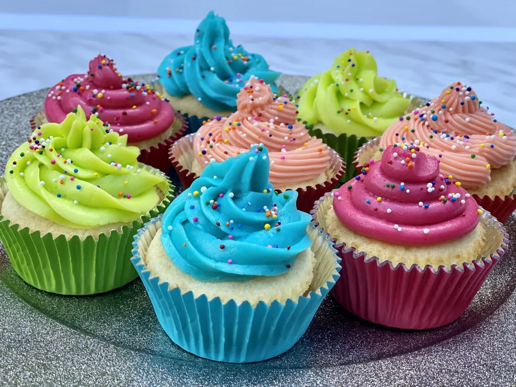 Vanilla Cupcakes recipe photo 3