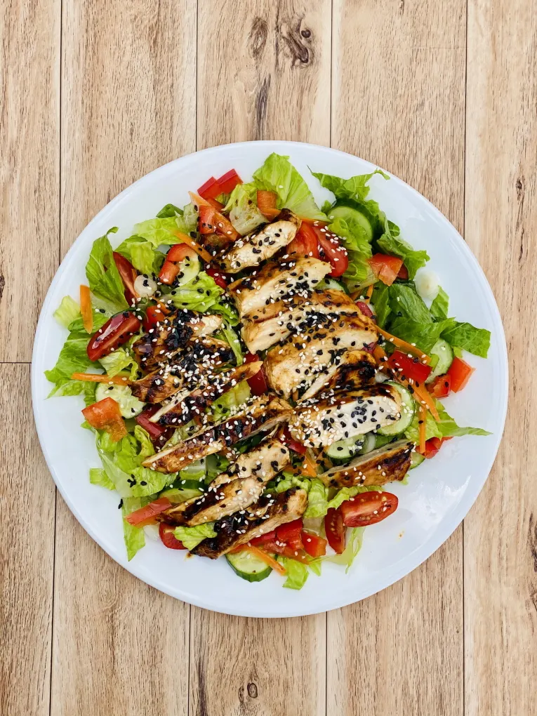 Fresh Salad with chicken