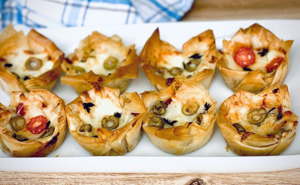 Pizza Phyllo cups - Carol's Recipes